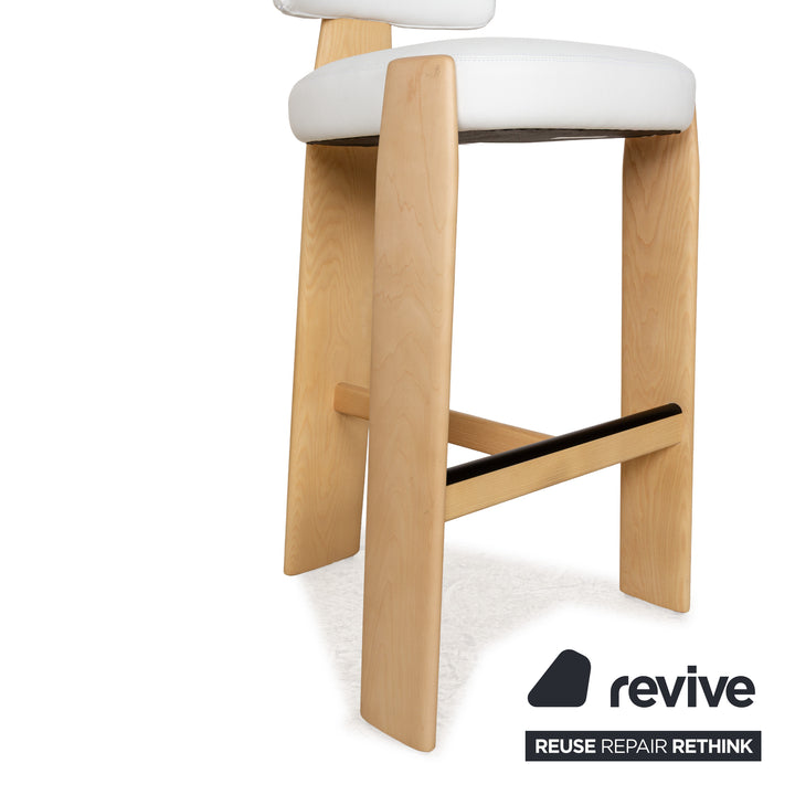 Andreu World Oru Leder Holz Stuhl Weiß Braun Hocker Barhocker