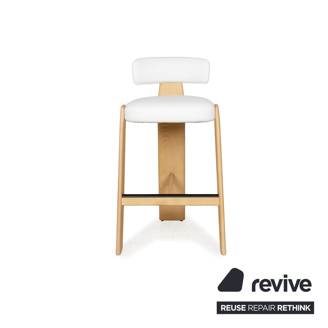 Andreu World Oru Leder Holz Stuhl Weiß Braun Hocker Barhocker
