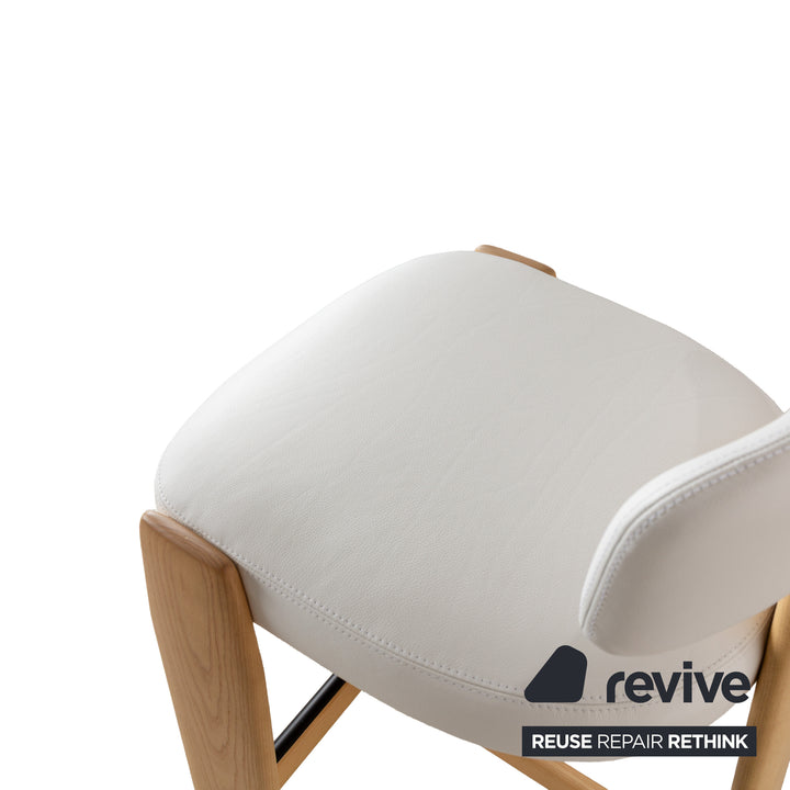 Andreu World Oru Leder Holz Stuhl Weiß Braun Hocker Barhocker