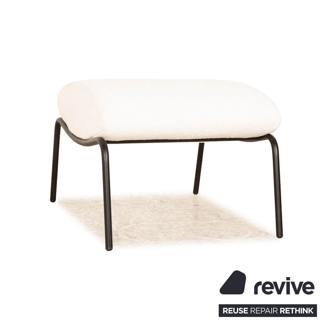 Fauteuil en tissu Arflex Delfino blanc avec tabouret