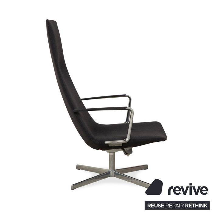 Arper Catifa 46 Stoff Sessel inkl. Hocker Dunkelgrau Blau manuelle Funktion