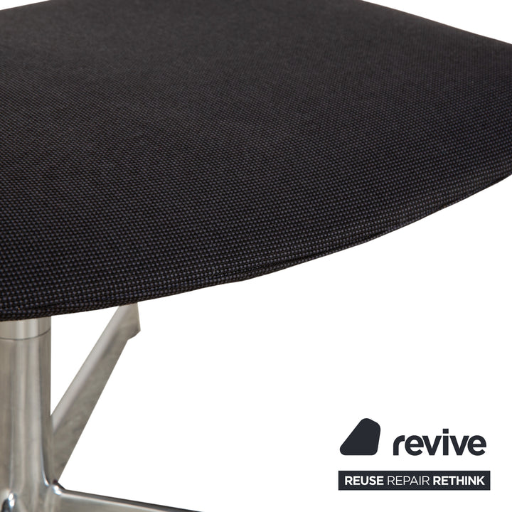 Arper Catifa 46 Stoff Sessel inkl. Hocker Dunkelgrau Blau manuelle Funktion