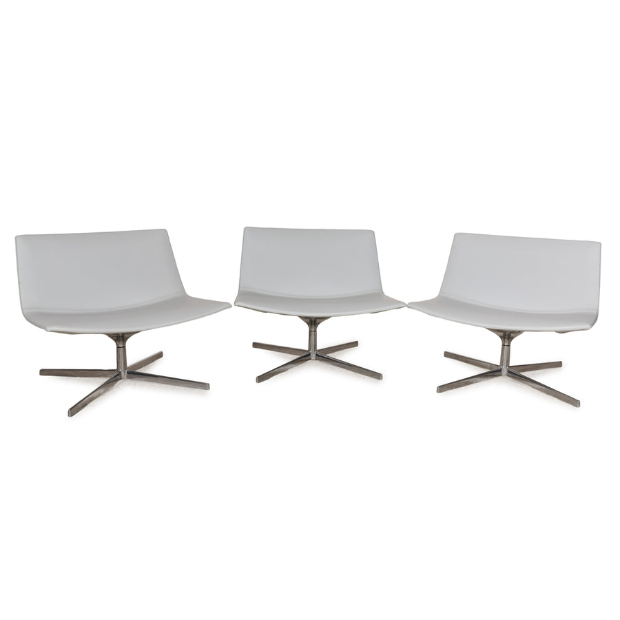 Ensemble de fauteuils pivotants en cuir Arper Catifa 80 bleu-gris bleu clair