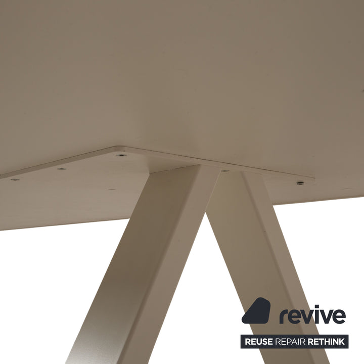 Bureau en bois Arper Cross blanc pour bureau à domicile
