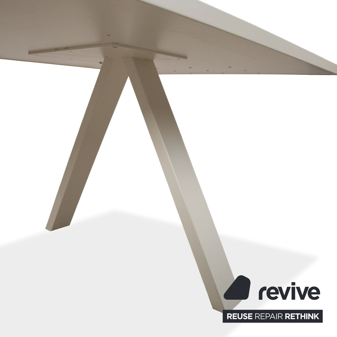 Bureau en bois Arper Cross blanc pour bureau à domicile