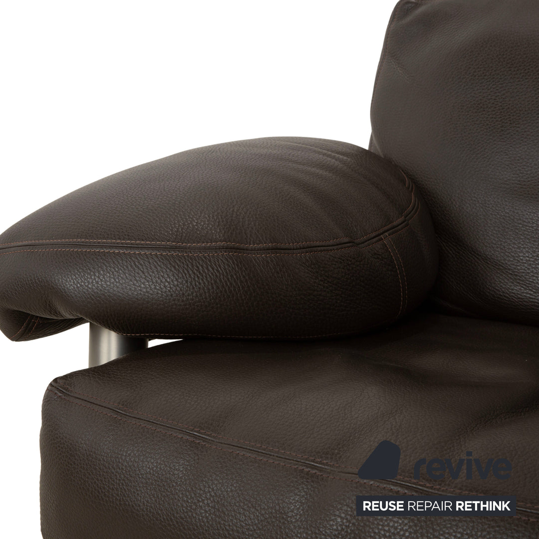 Canapé quatre places en cuir marron foncé Artanova Medea