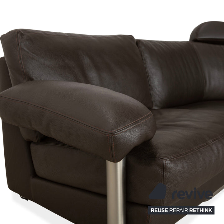 Canapé quatre places en cuir marron foncé Artanova Medea