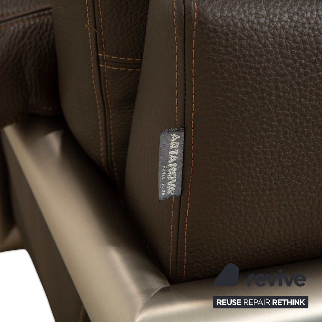 Canapé quatre places en cuir marron foncé Artanova Medea