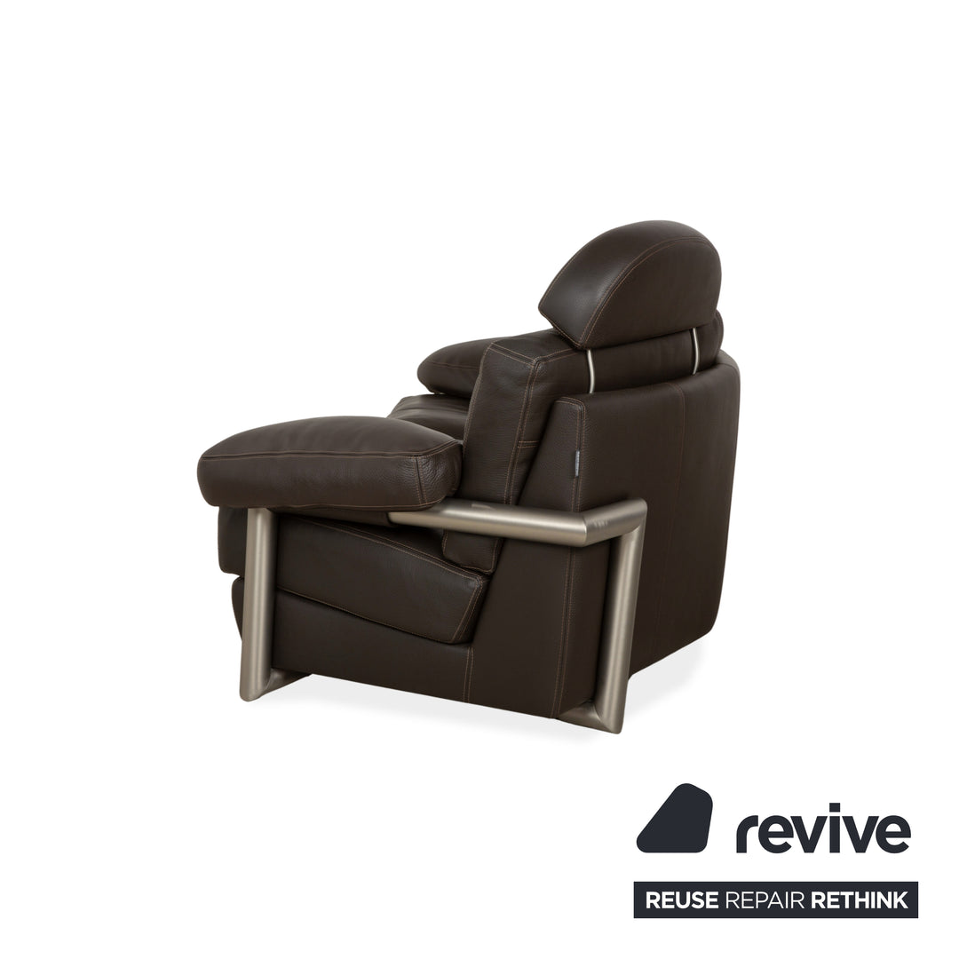 Canapé quatre places en cuir marron foncé Artanova Medea