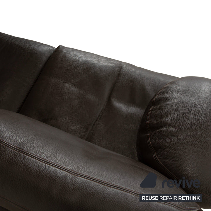 Canapé quatre places en cuir marron foncé Artanova Medea