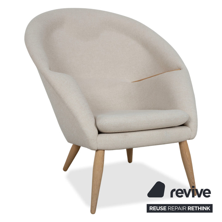 Audo Copenhagen Oda Stoff Sessel Creme Beige Eierschale inkl. Hocker