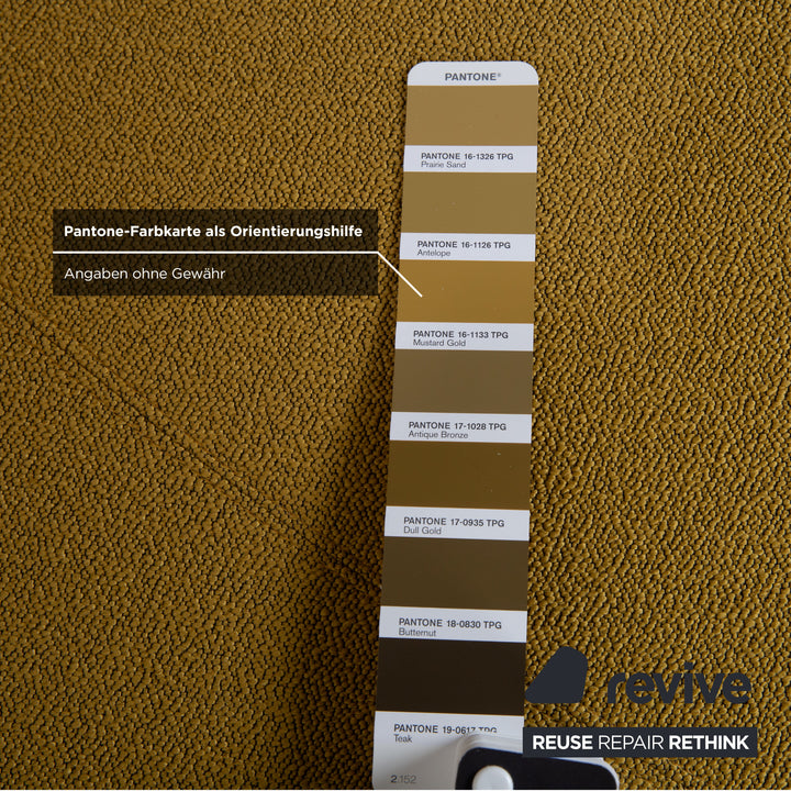 Canapé trois places Leolux en tissu, couleur jaune moutarde ocre