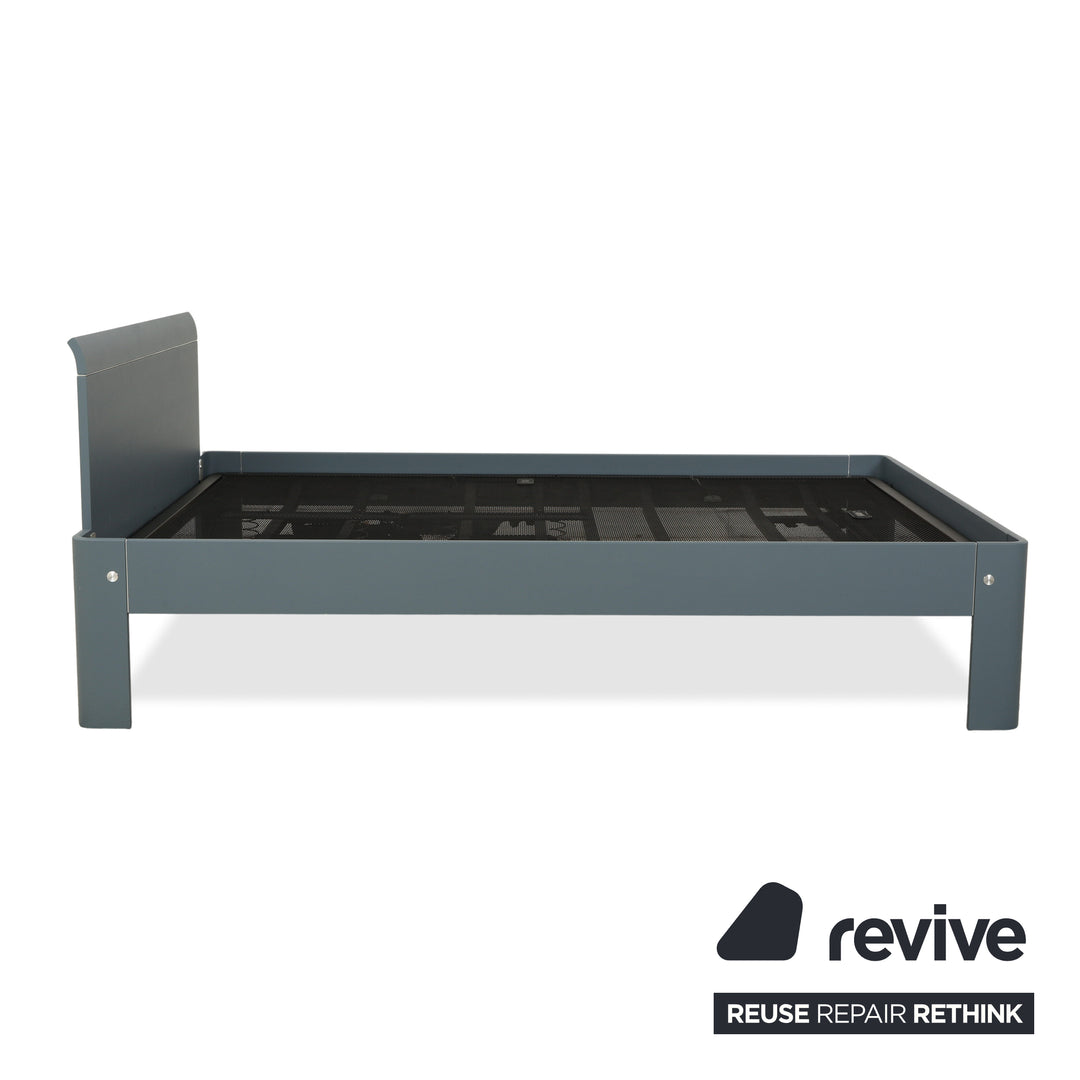 Auping Auronde 1500 Holz Bett Blau Grau Beistelltisch