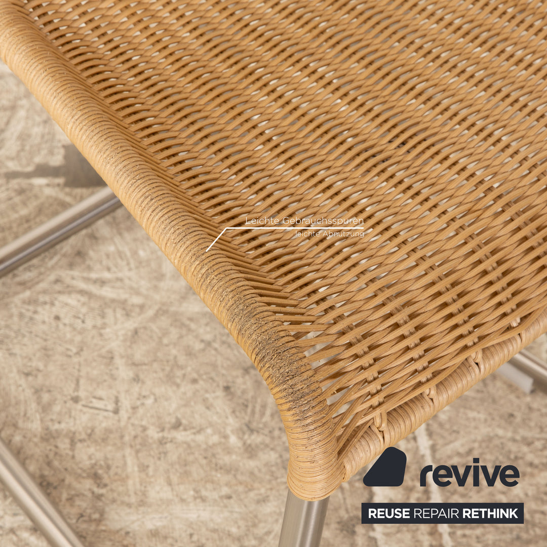 Chaise en bois tresse marron structure métal Bauhaus