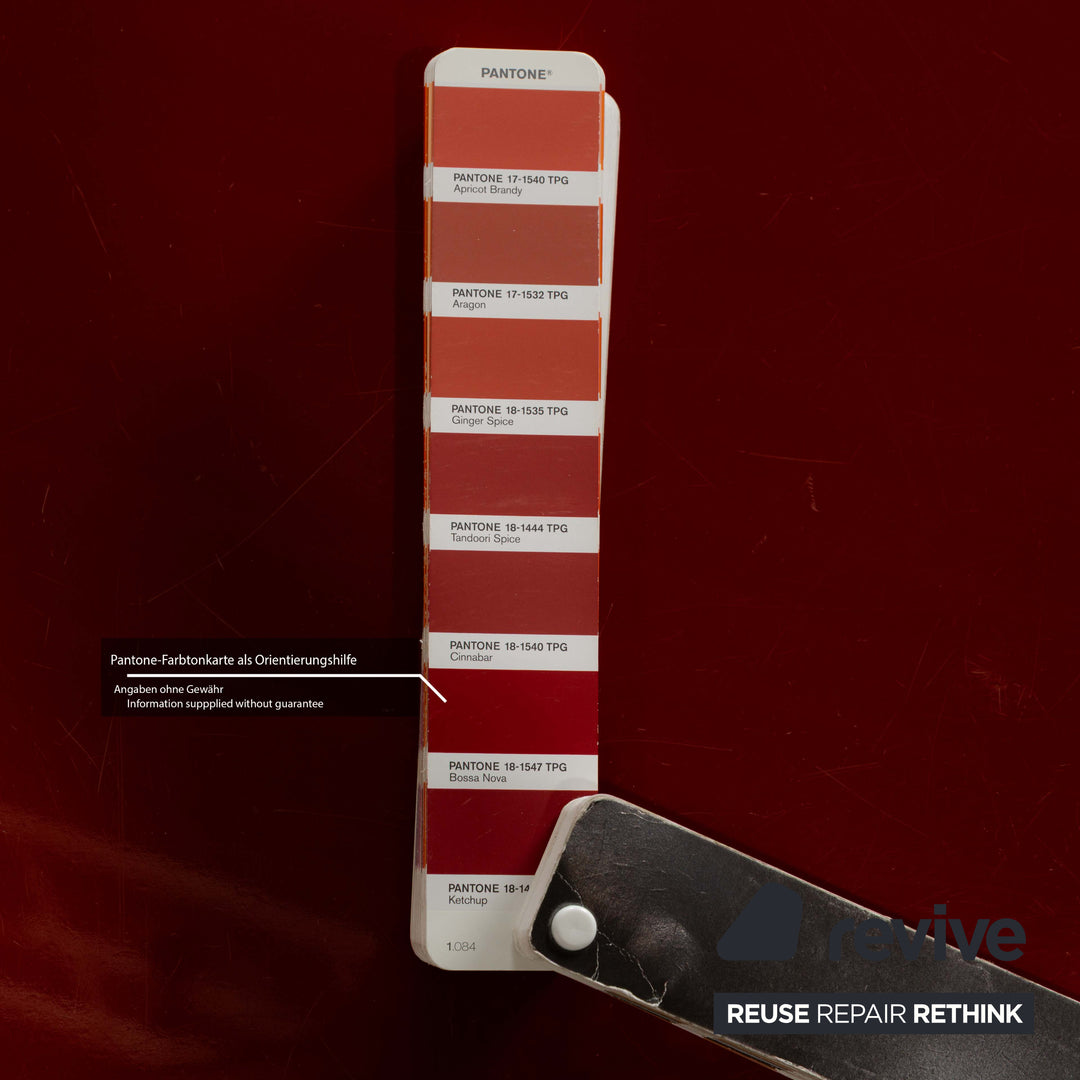 Buffet en bois rouge Olinto de B&amp;B Italia