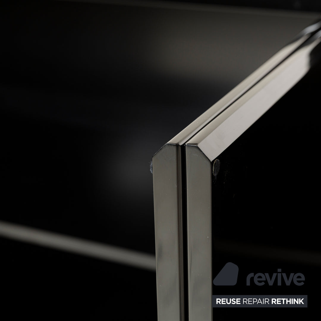 Buffet en bois Behr avec compartiments noirs