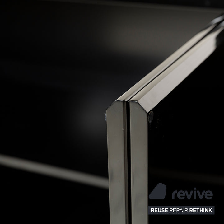 Buffet en bois Behr avec compartiments noirs