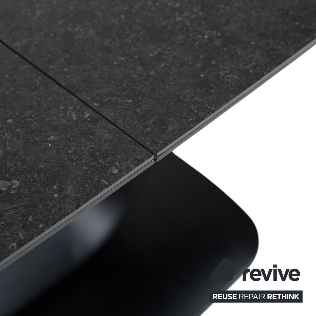 BoConcept Alicante Tisch Schwarz ausziehbar mit Zusatztischplatte in dunkelgrauem Steingut T076 manuelle Funktion 183 x 100