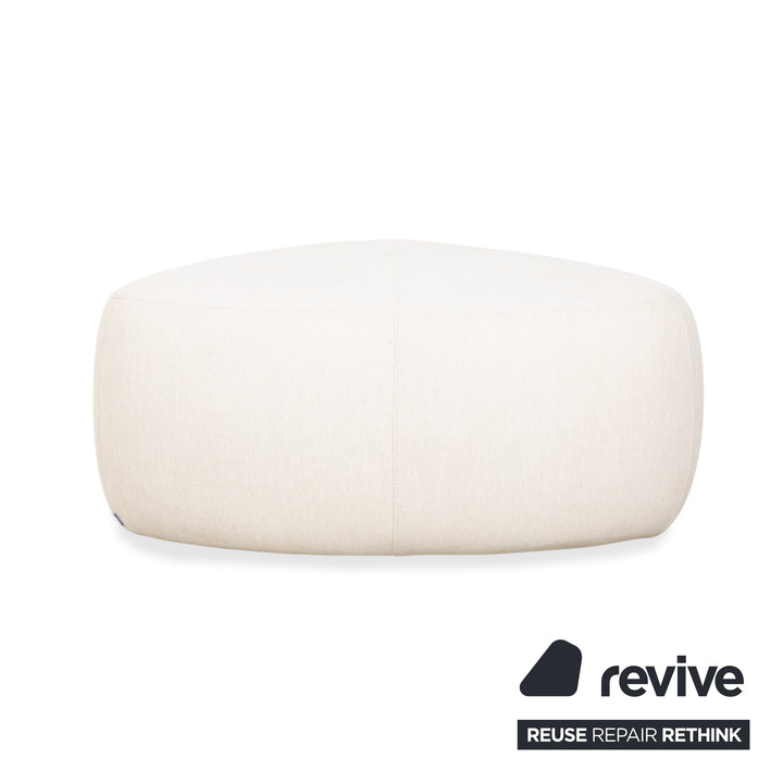 Fauteuil et repose-pieds en tissu BoConcept Bolzano, beige crème