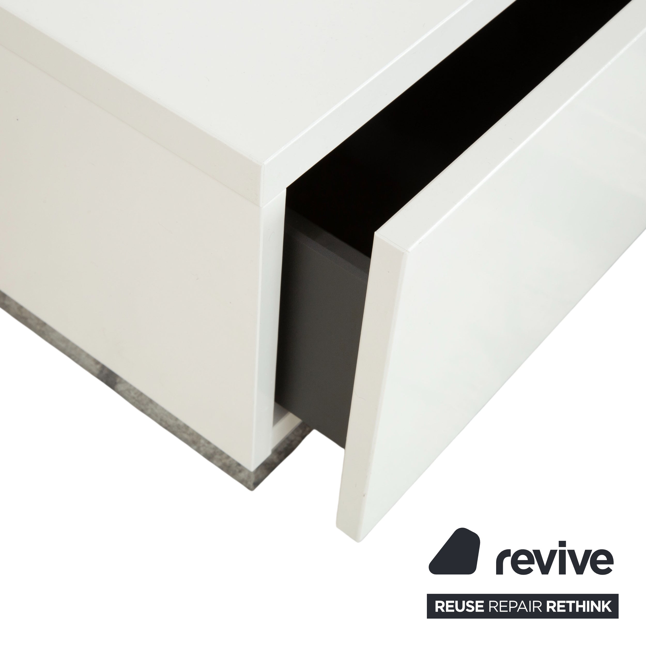 BoConcept Lugano Wood Sideboard White Chrome TV Unit Lowboard