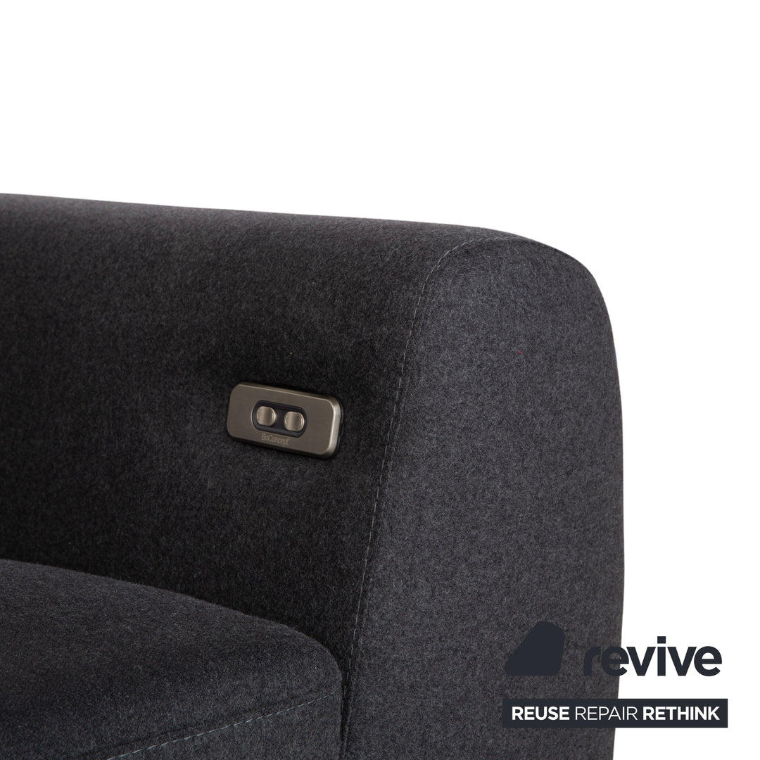 Canapé deux places BoConcept Pravo en tissu gris foncé avec fonction électrique