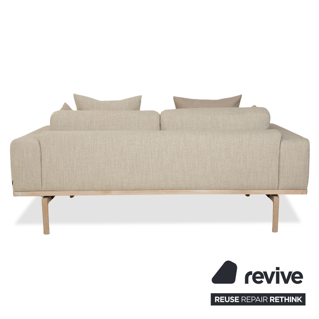 Bolia Elton Stoff Zweisitzer mit Hocker Beige Creme Grau Sofa Couch Holz