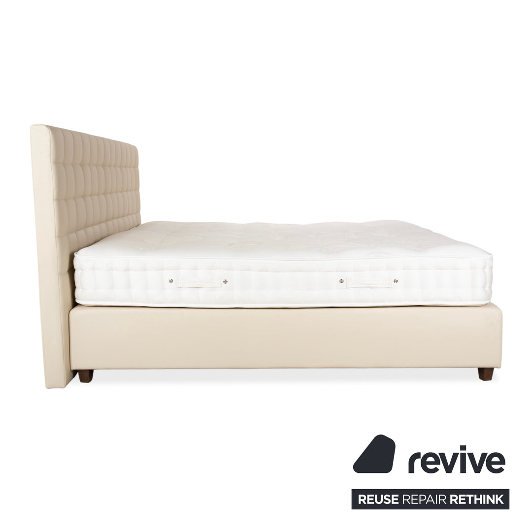 Lit Boxspringliebe Stockholm en similicuir beige crème