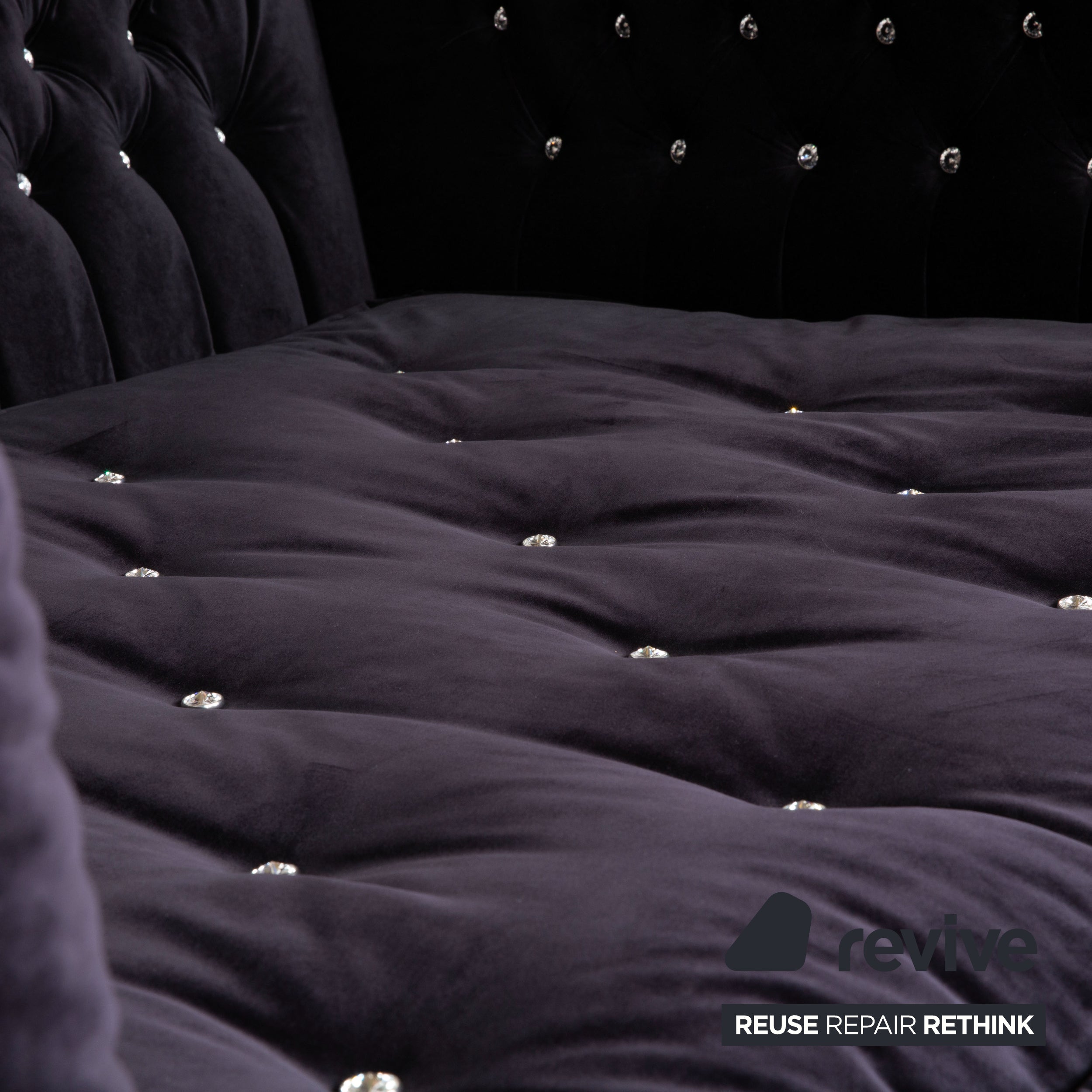 Bretz Chelsea Stoff Dreisitzer Aubergine Lila Silber Glitzer manuelle Funktion Schlaffunktion Sofa Couch