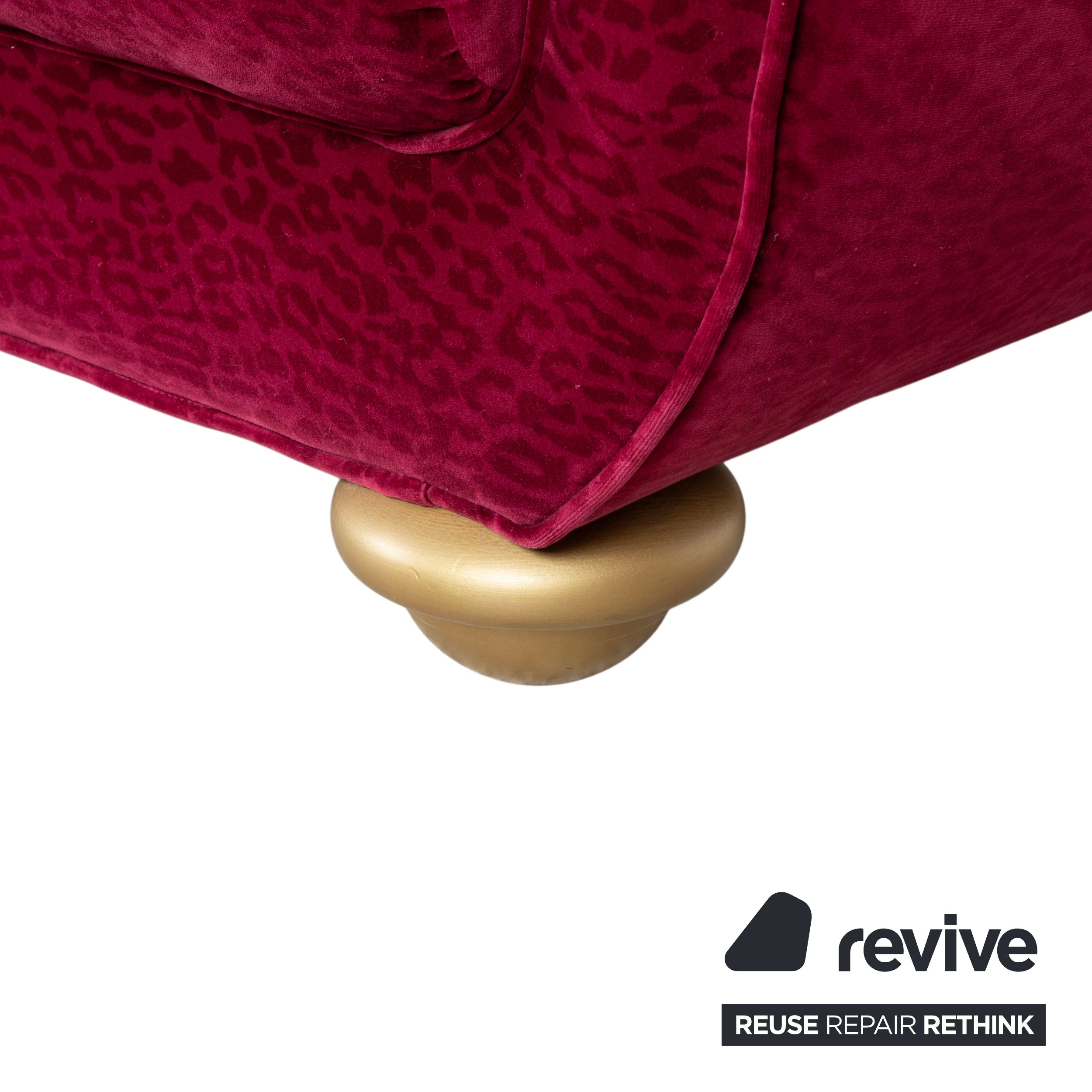 Bretz LouLou Stoff Dreisitzer Rot Rubin Leo Gold Animalprint Sofa Couch