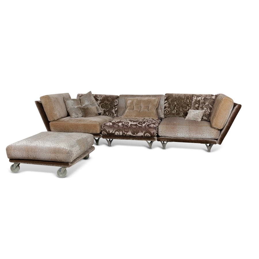 Bretz Napali Sofa Garnitur Stoff Dreisitzer Hocker Braun Grau Creme Couch