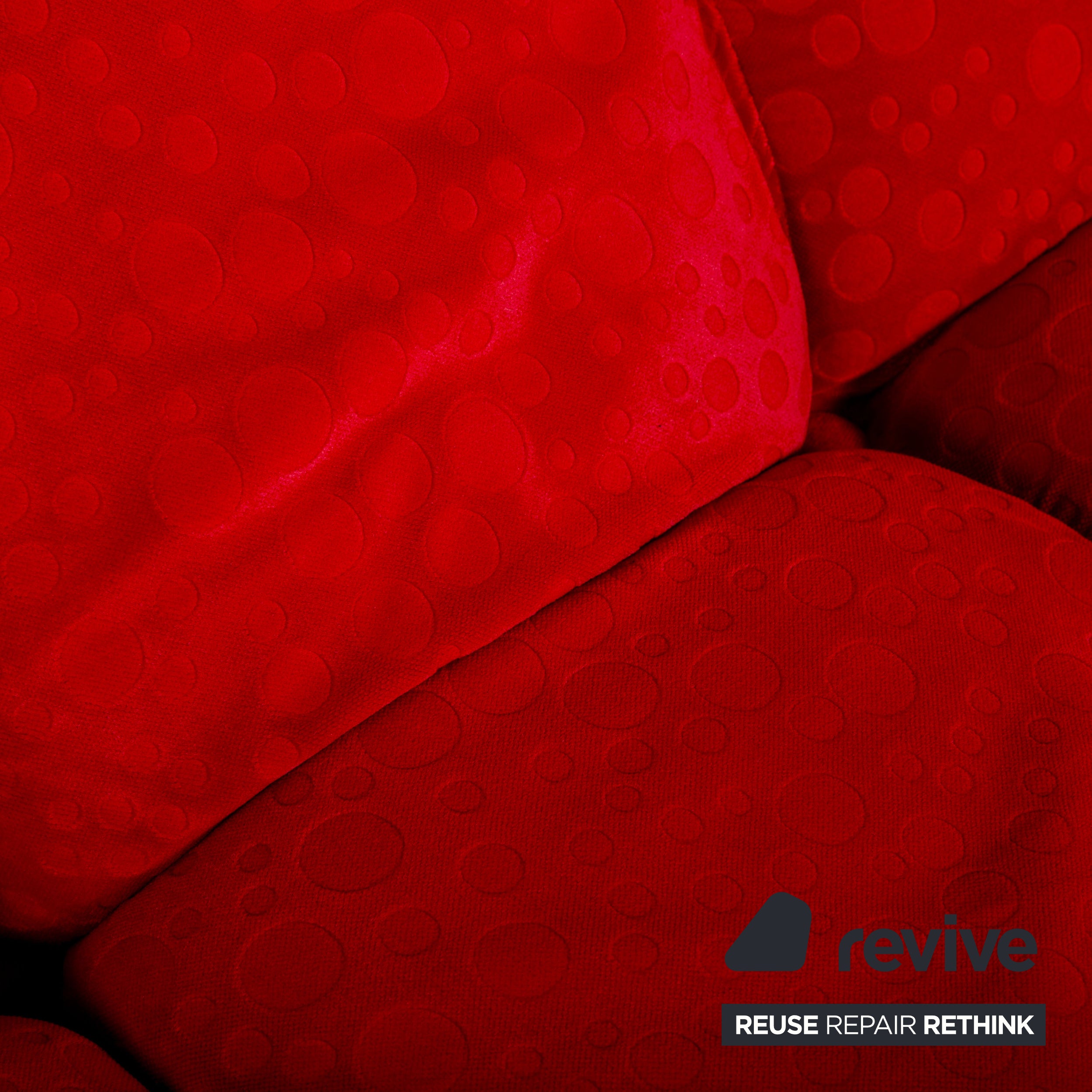 Bretz Stoff Liege Rot Sofa Couch