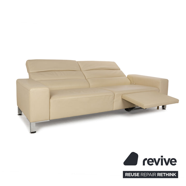 Canapé trois places en cuir Brühl Alba beige crème à fonction manuelle