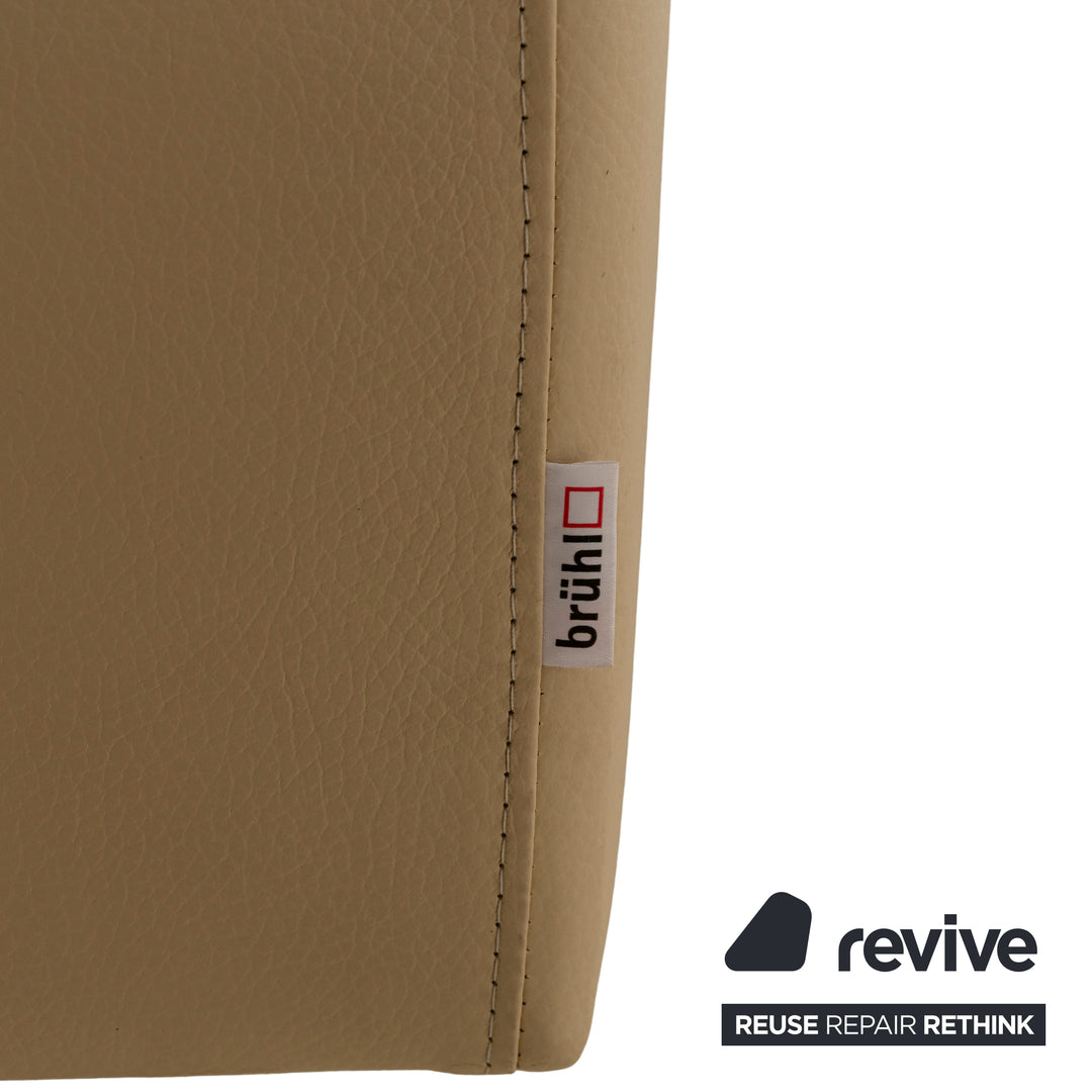 Canapé trois places en cuir Brühl Alba beige crème à fonction manuelle