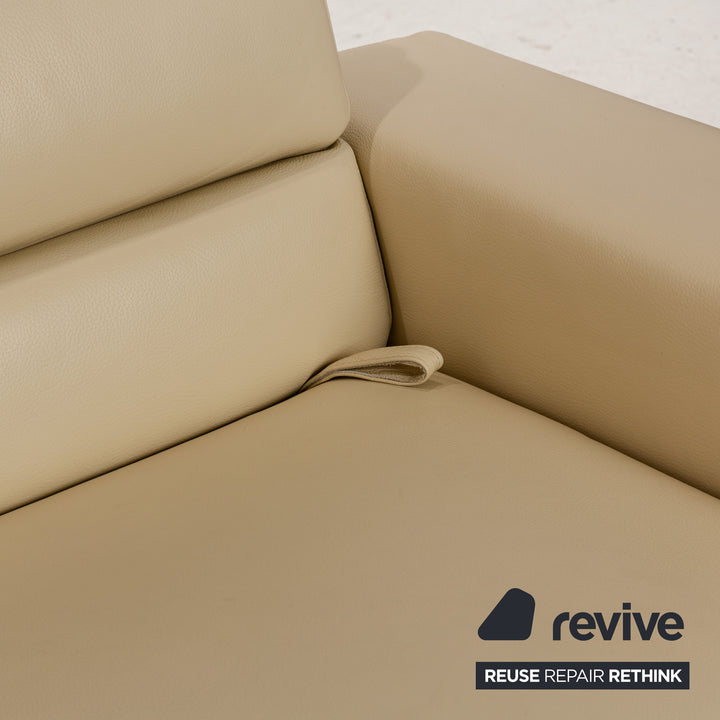 Canapé trois places en cuir Brühl Alba beige crème à fonction manuelle