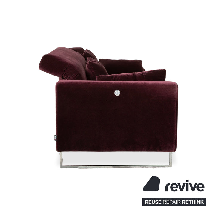 Brühl Embrace Dreisitzer Sofa Velours Samt Chrom Violett Aubergine Lila manuelle Funktion Couch Stoff