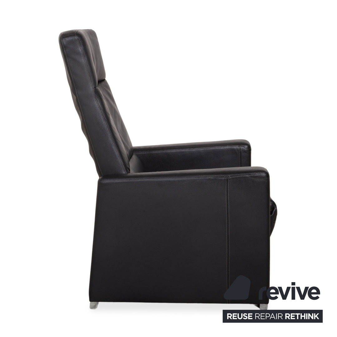 Brühl Shane Leather Armchair Black manual function relax function