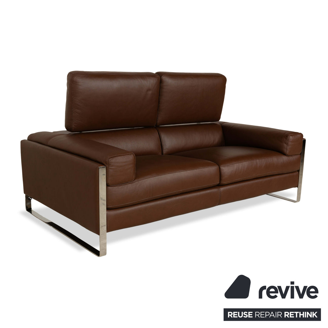 Canapé trois places en cuir marron Calia Romeo à commande manuelle