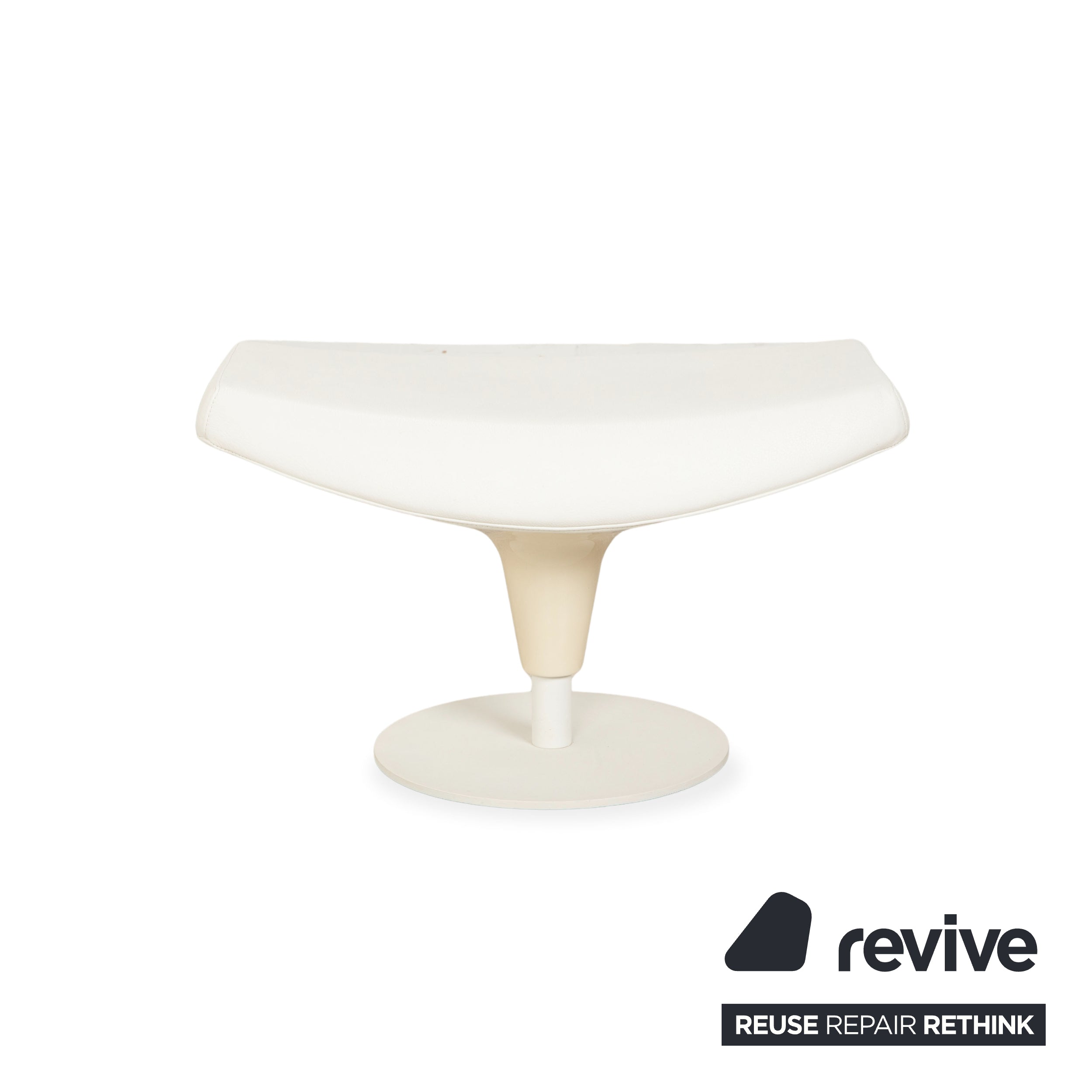 Fauteuil en cuir Cassina Auckland, couleur crème, à commande manuelle, avec repose-pieds.