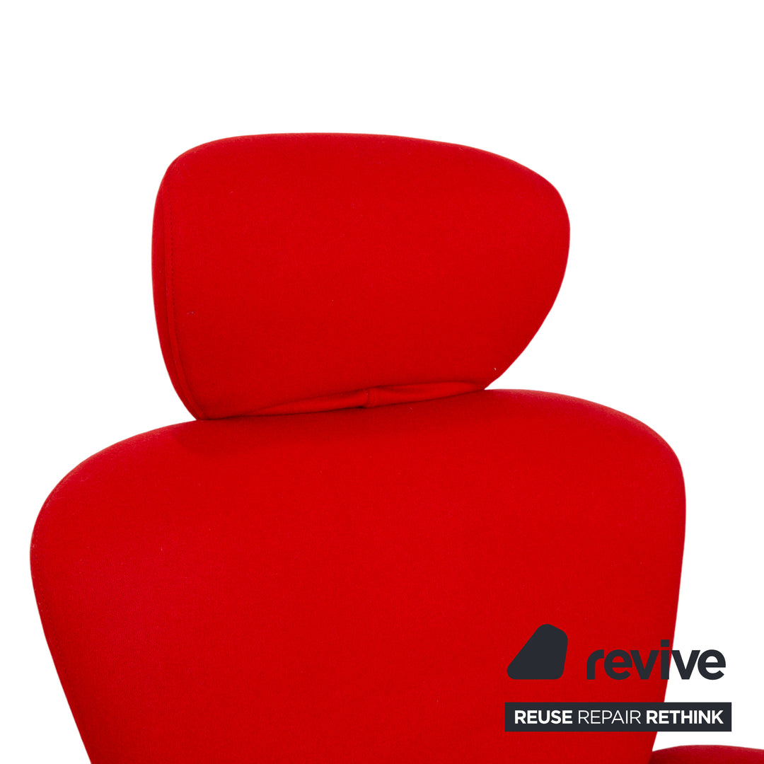 Cassina Dodo fabric armchair red manual function
