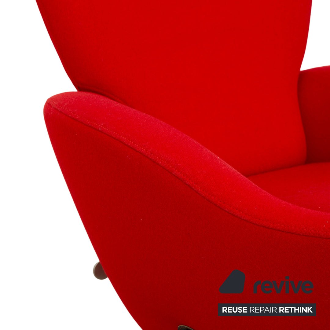 Cassina Dodo fabric armchair red manual function