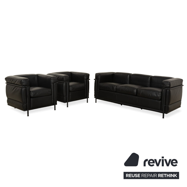 Canapé trois places en cuir noir Cassina LC 2 avec fauteuil