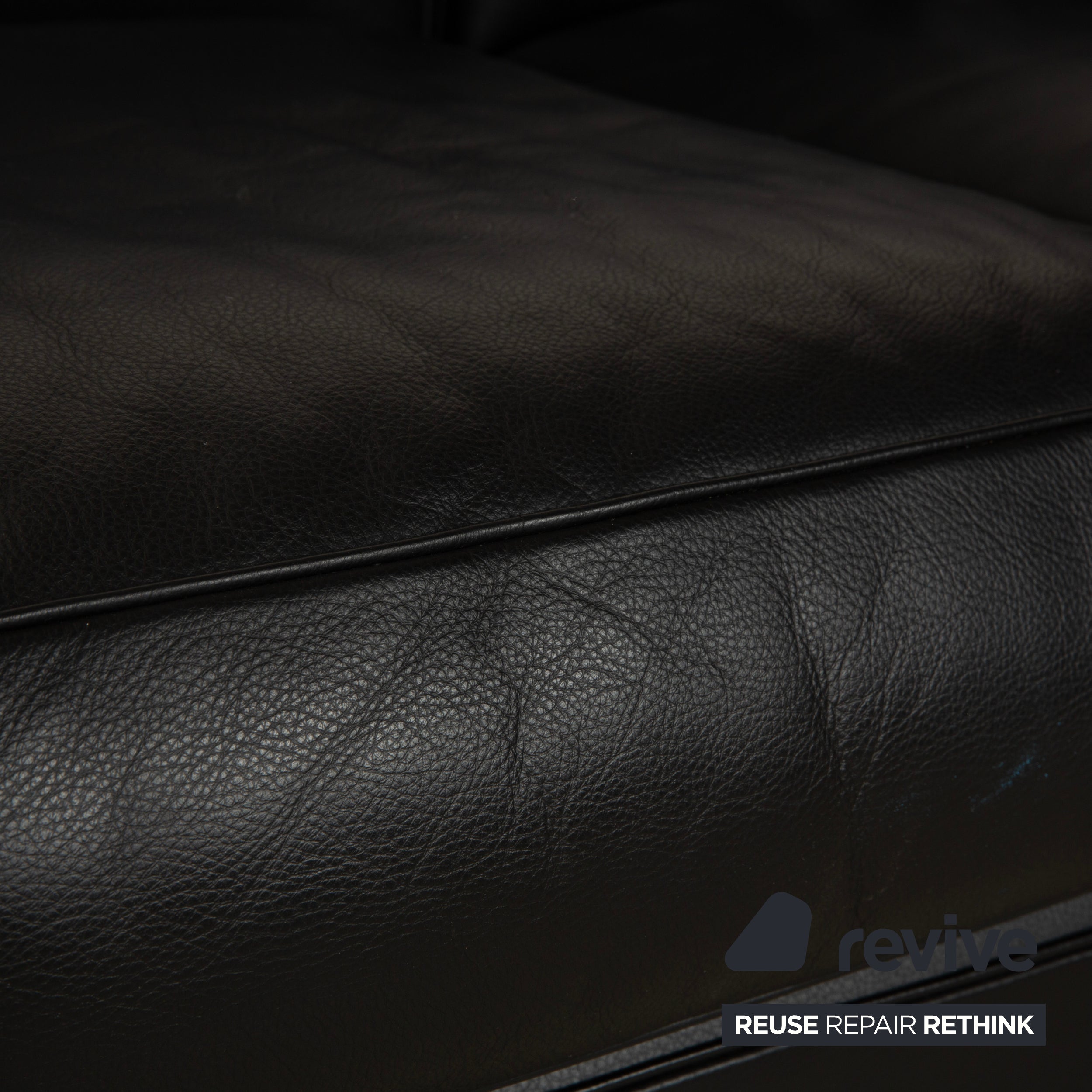 Cassina LC 2 Leather Three-Seater Black Sofa Le Corbusier