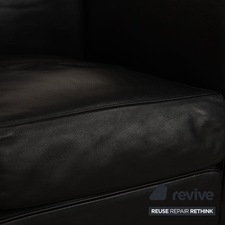 Fauteuil Cassina LC 2 en cuir noir
