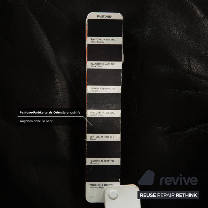 Fauteuil Cassina LC 2 en cuir noir Le Corbusier Chrome