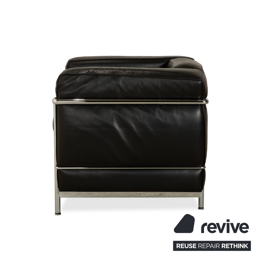 Fauteuil Cassina LC 2 en cuir noir Le Corbusier Chrome