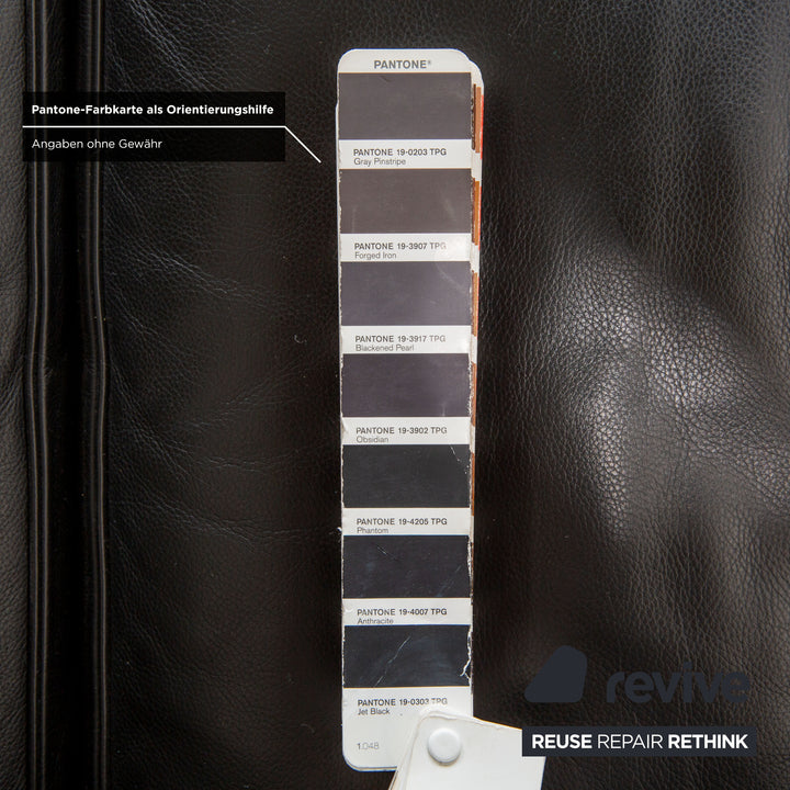 Canapé deux places en cuir noir Cassina LC 2, style Le Corbusier chromé