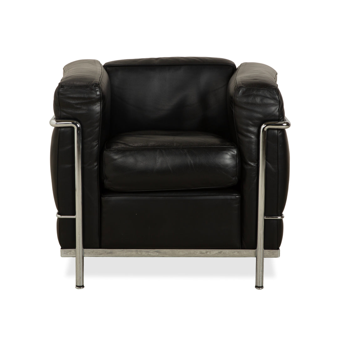 Canapé en cuir noir Cassina LC 2, fauteuil deux places Le Corbusier chromé