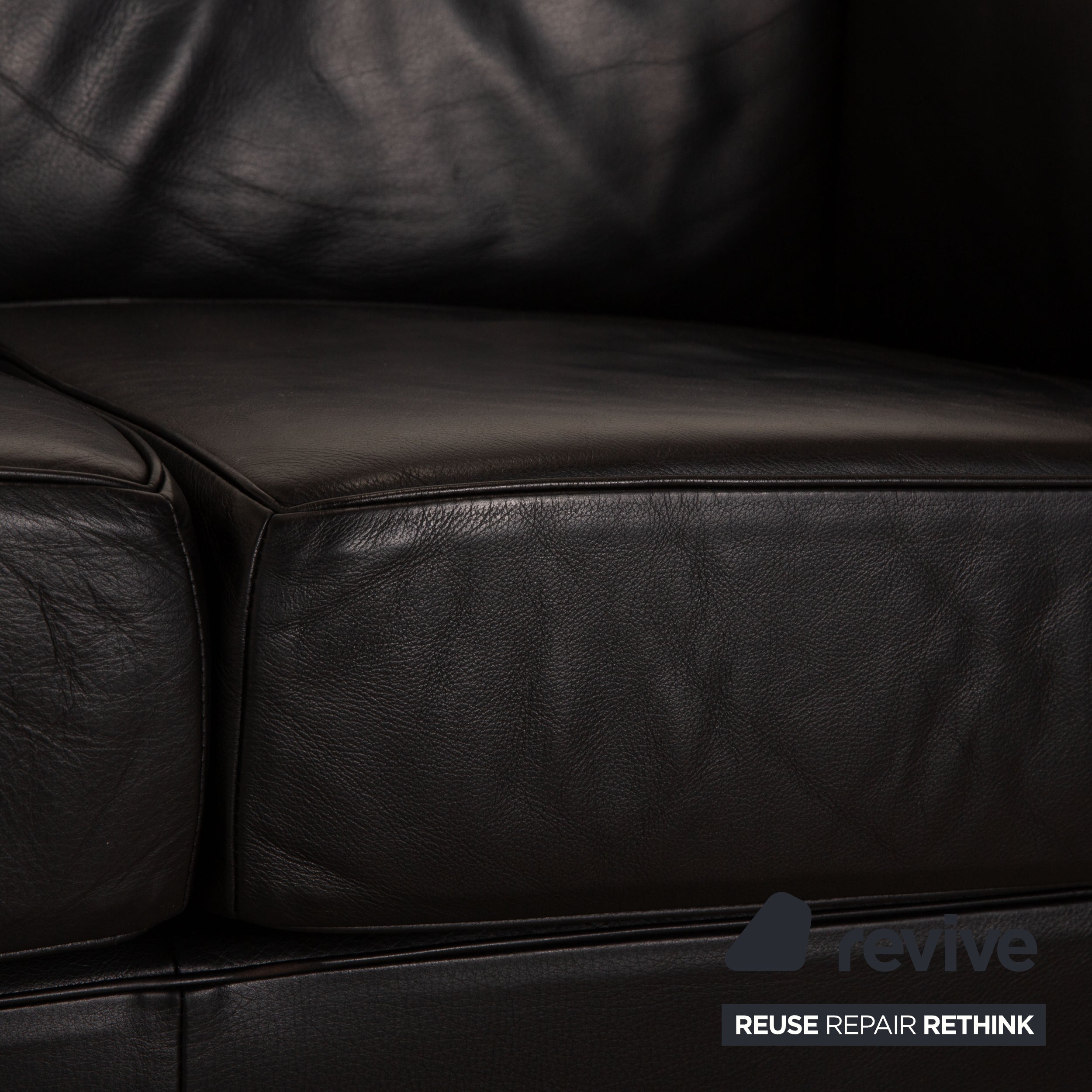 Cassina Le Corbusier LC 2 Leder Dreisitzer Schwarz Sofa Couch