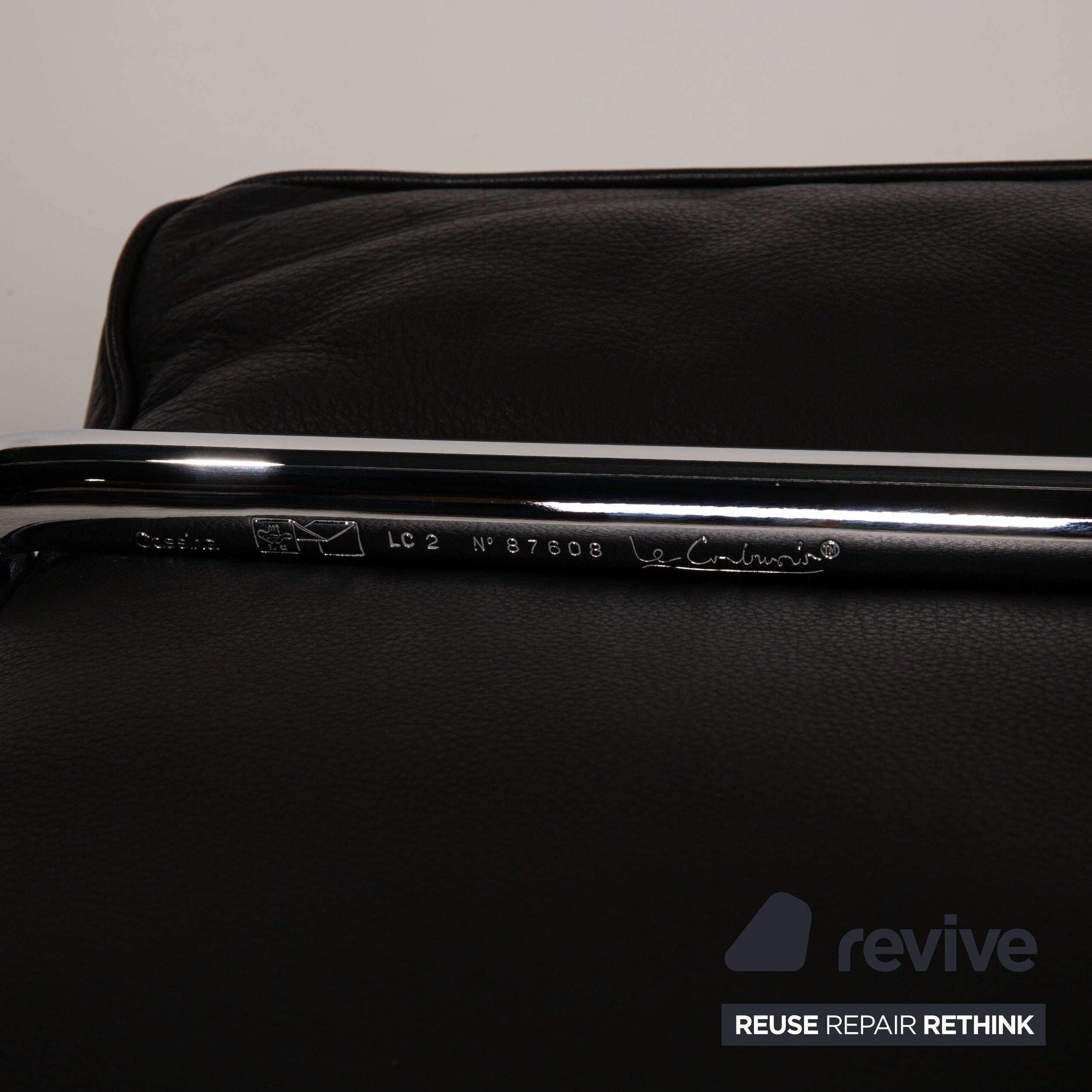 Cassina Le Corbusier LC 2 Leder Sessel Garnitur Schwarz Vintage