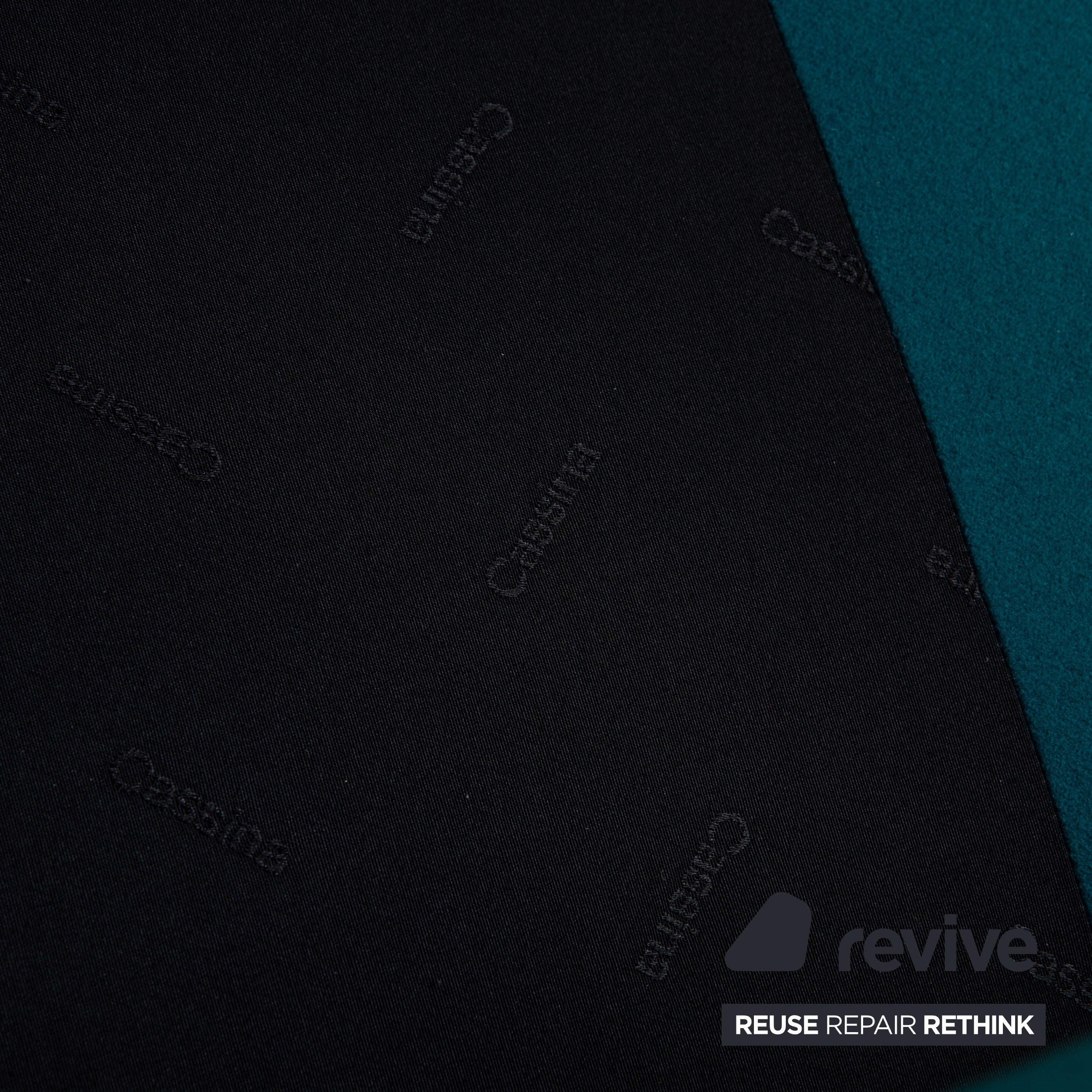 Cassina Le Corbusier LC 2 Stoff Sessel Blau Petrol Bauhaus